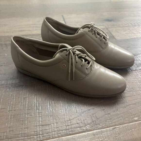 EASY SPIRIT  Motion Oxford Shoe Tan Sz10 Antigravity Nursing Elderly Ortho Laces - Picture 1 of 12